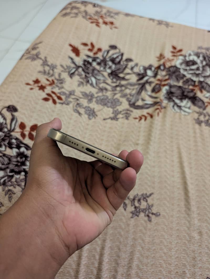 Iphone 16 pro max 2