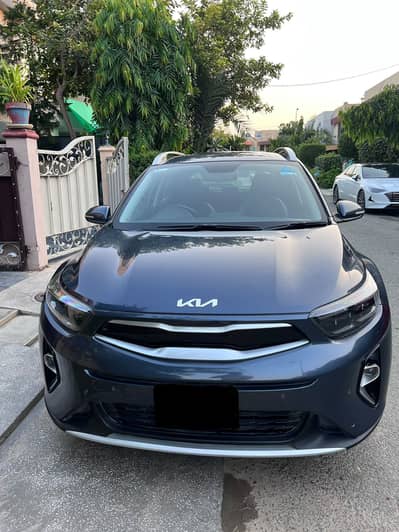 KIA STONIC EX+ Full Optional 2022 Model. Just like new car !!