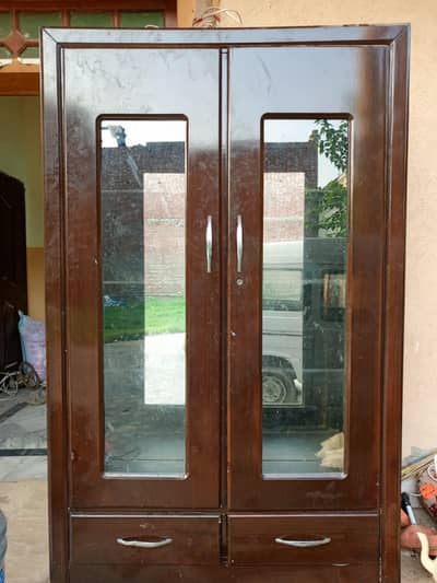 Glass And wooden made Almari. Bhari layers k sheeshe k 3 shelf.