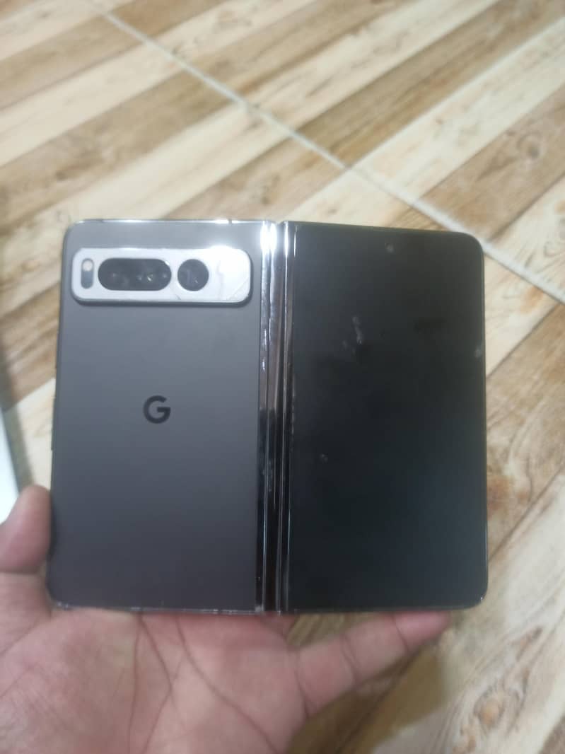Google Pixel Fold 1