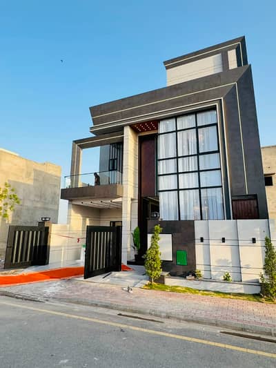 5.33 Marla House Available For Sale In Jinnah Extension Block Sector E Bahria Town Lahore