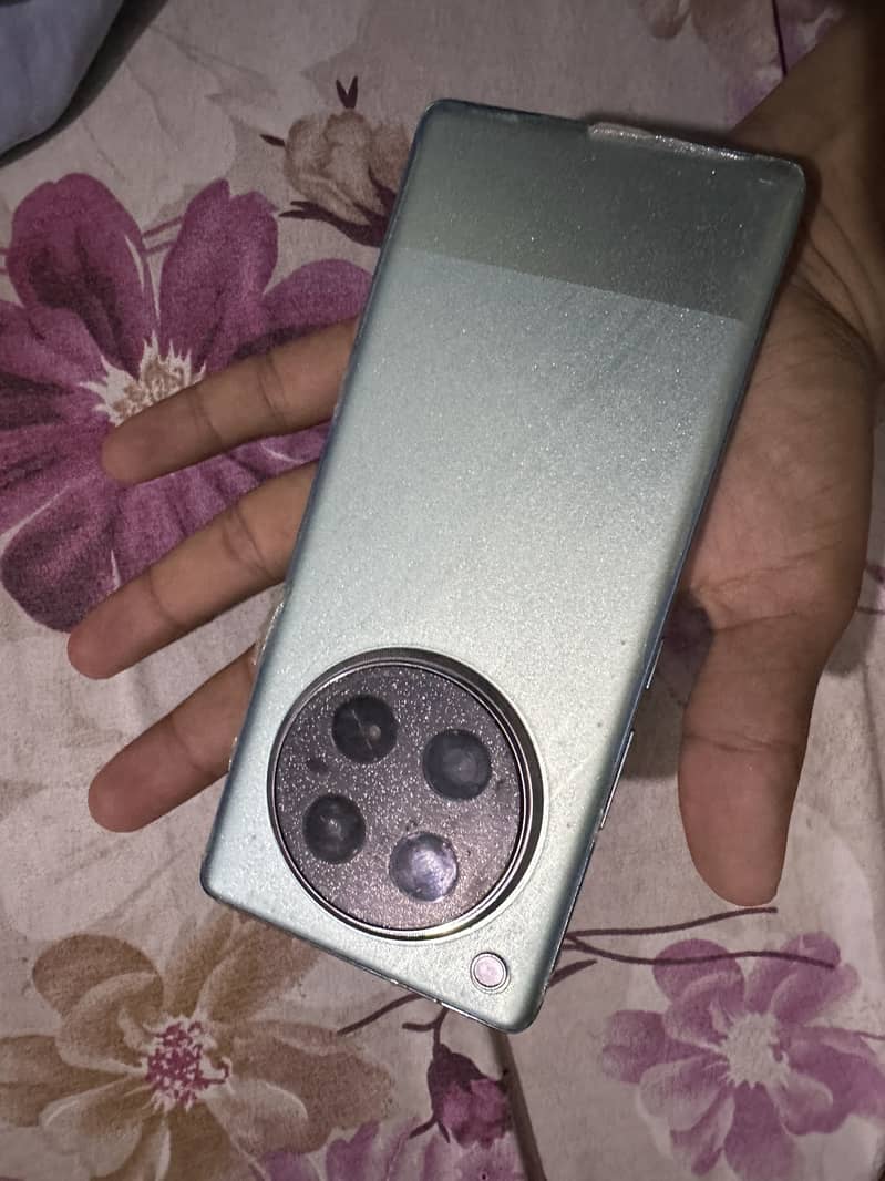 Infinix Zero 40 2
