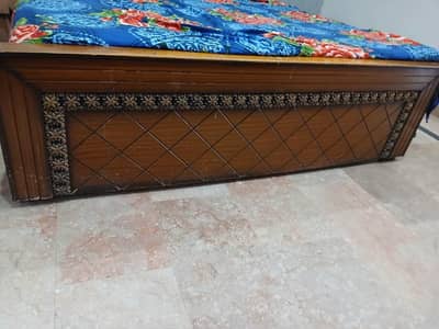 Doubel bed queen size with diamond matress for sale