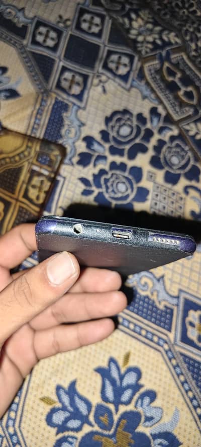Vivo V20