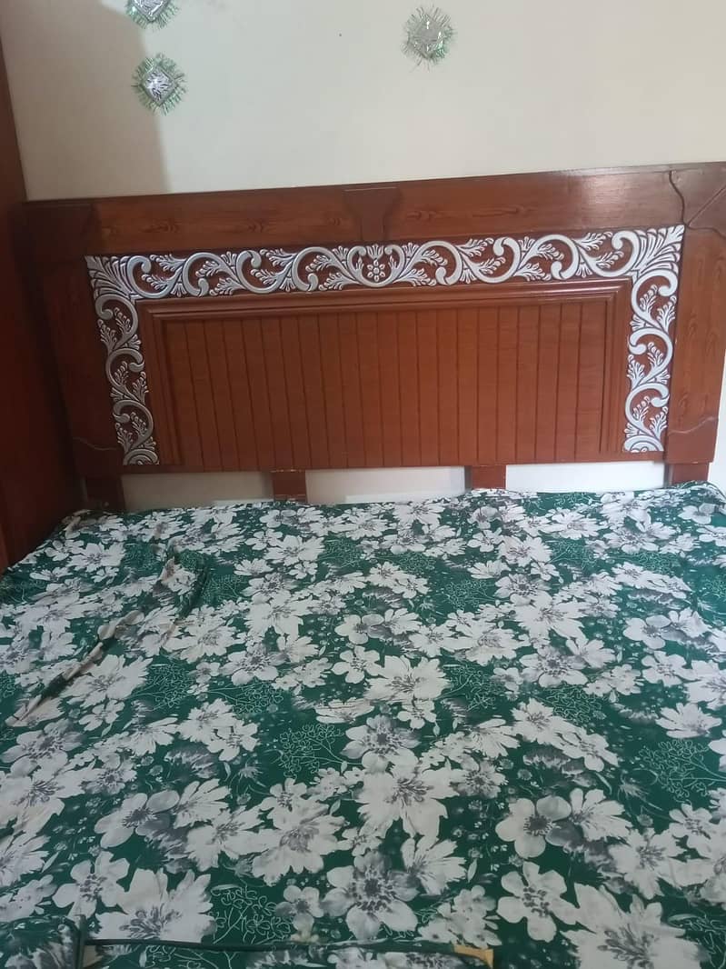 bed with set 3