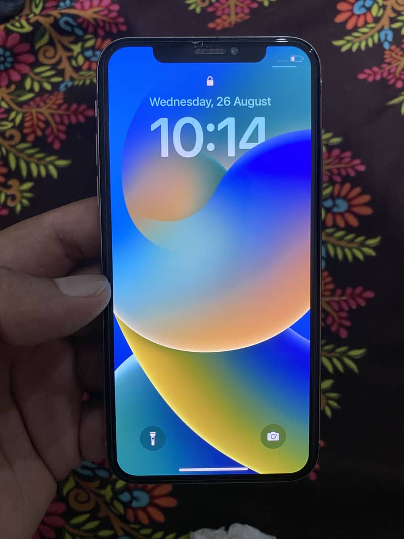 Apple iPhone X 3