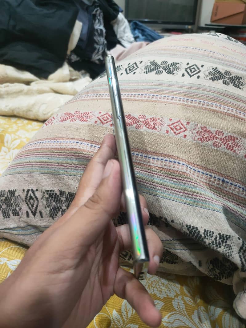 Samsung Mobile Note 10 Plus 1