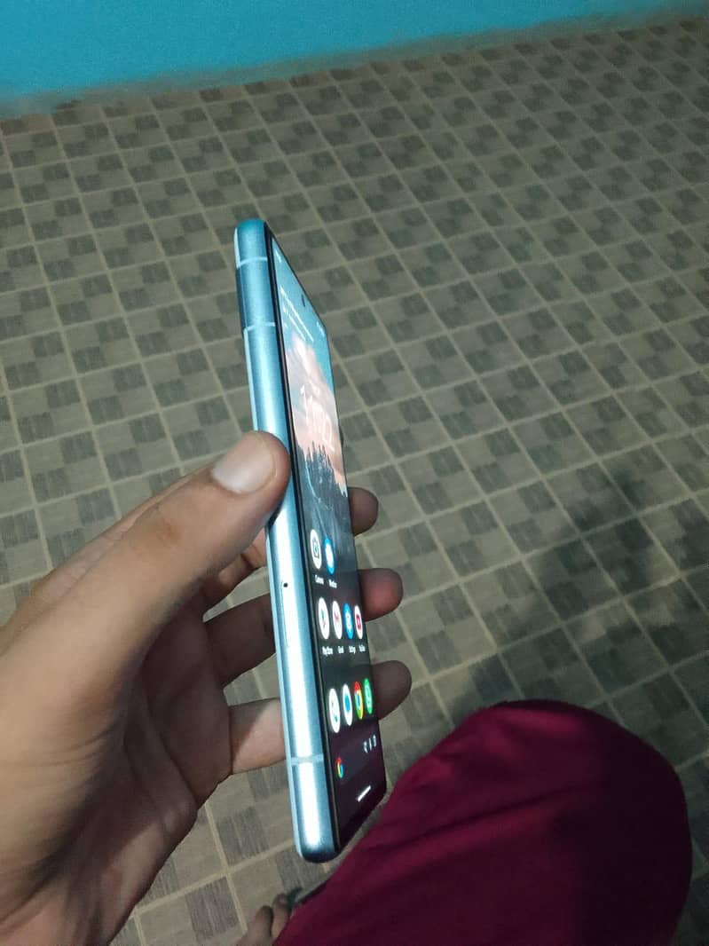 Google Pixel 7a 2