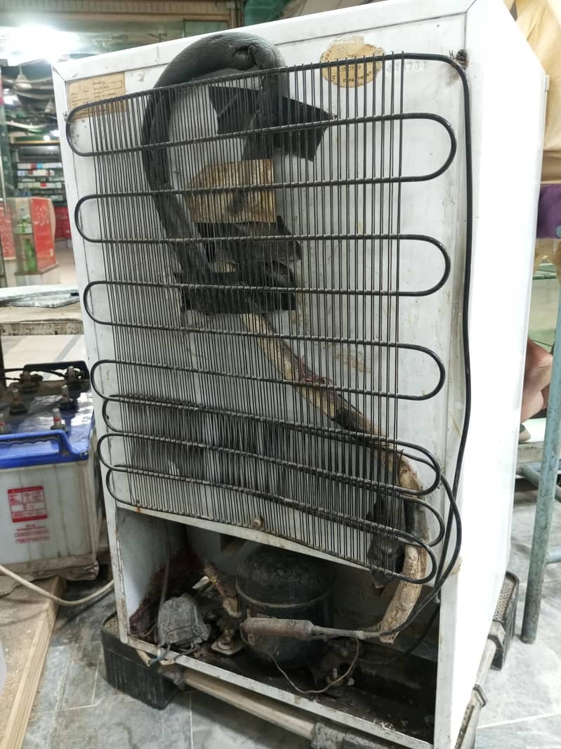 Refrigerator Mini 2