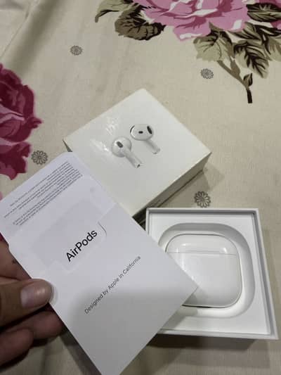 AirPods 4