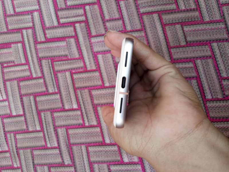 Google Pixel 8 3