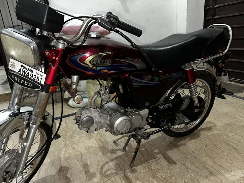 United 70cc 0