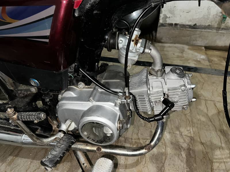 United 70cc 4