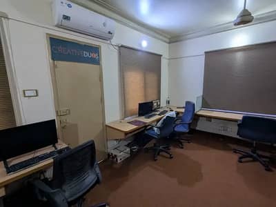 Selling office workstation urgently
