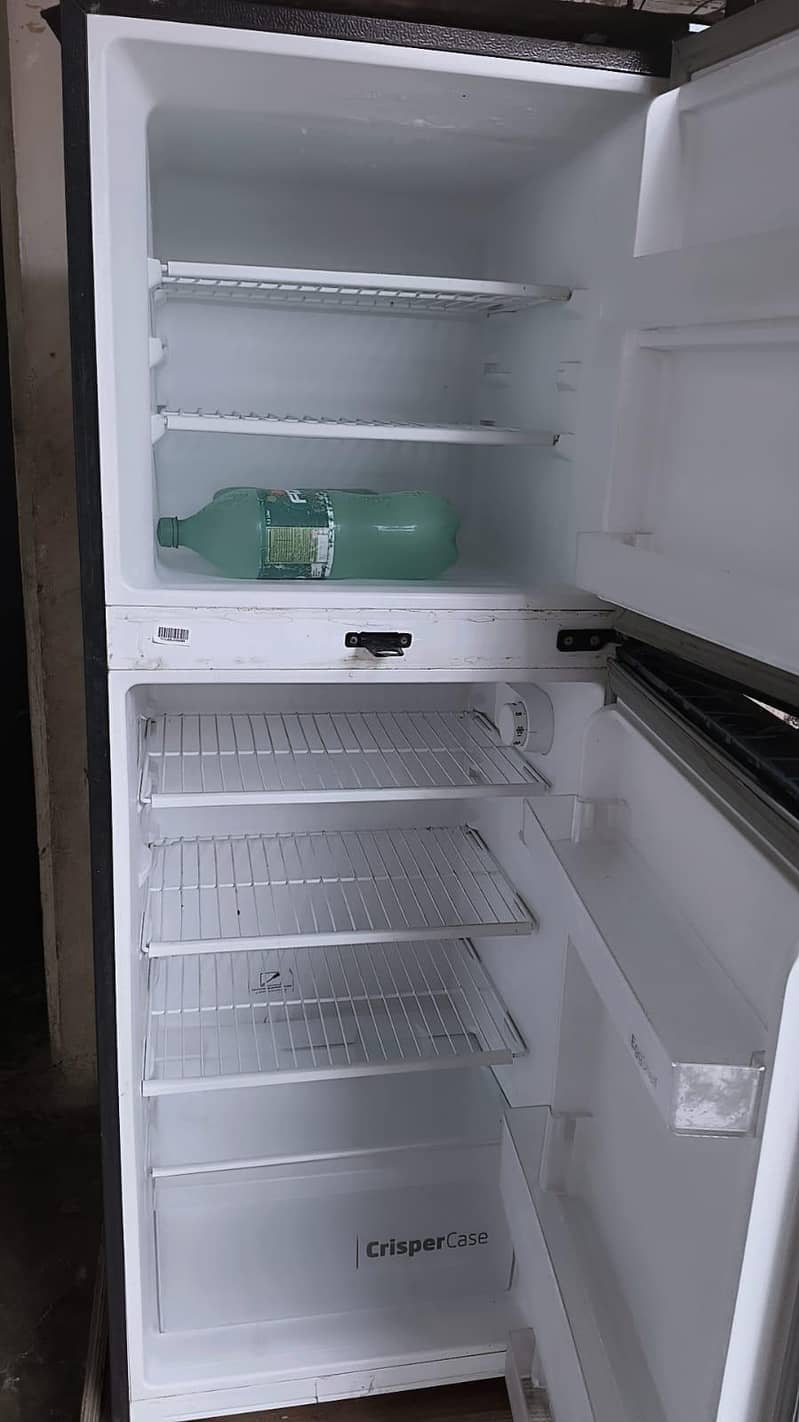 refrigerator 0