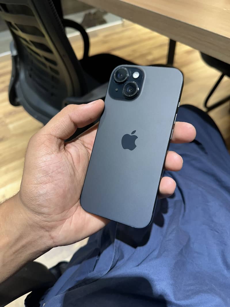 Apple iPhone 15 3