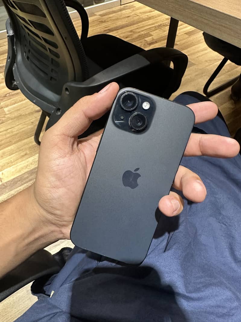 Apple iPhone 15 5