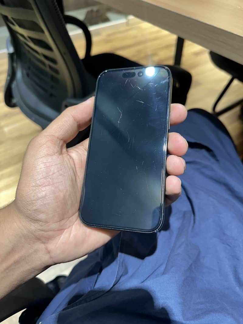 Apple iPhone 15 6