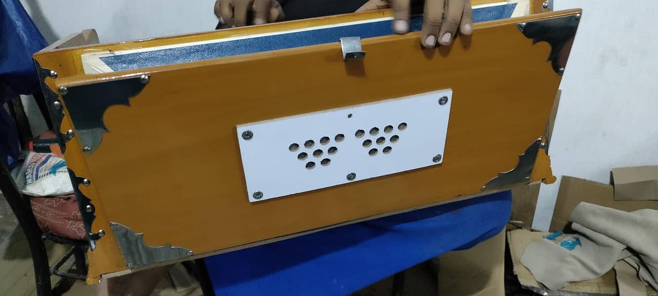 Harmoniums 2