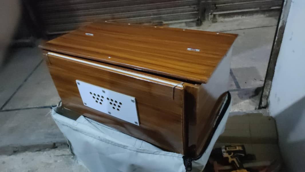 Harmoniums 6