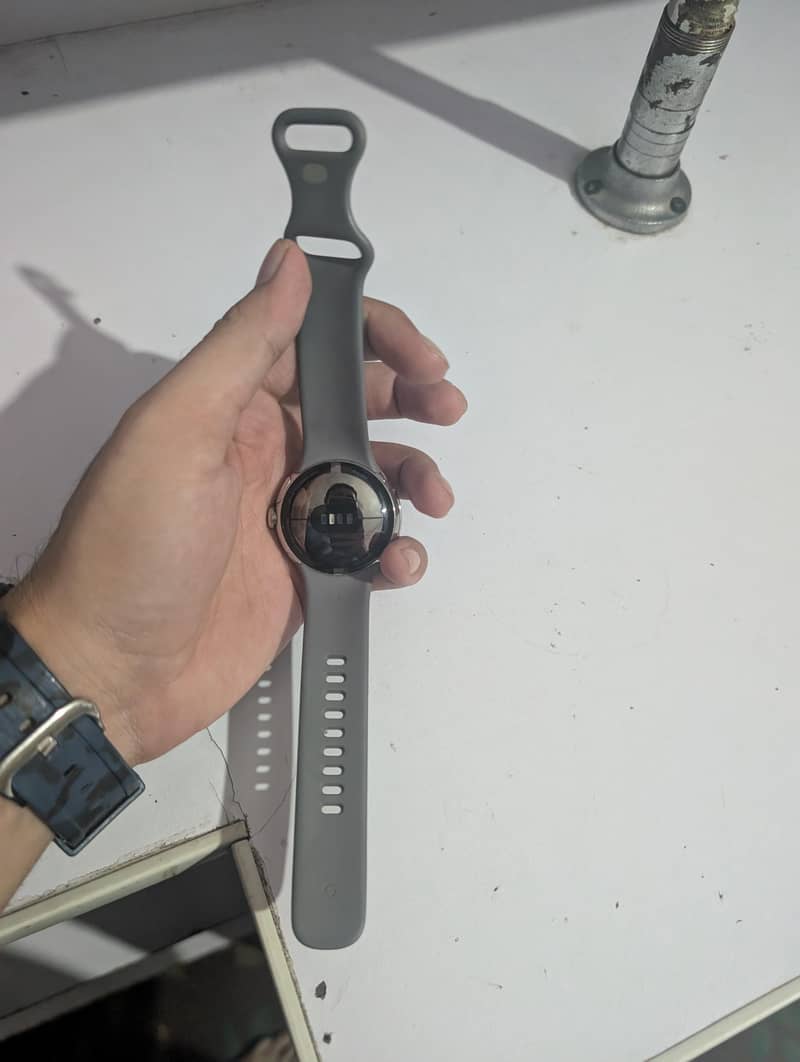 Google Pixel Watch 1