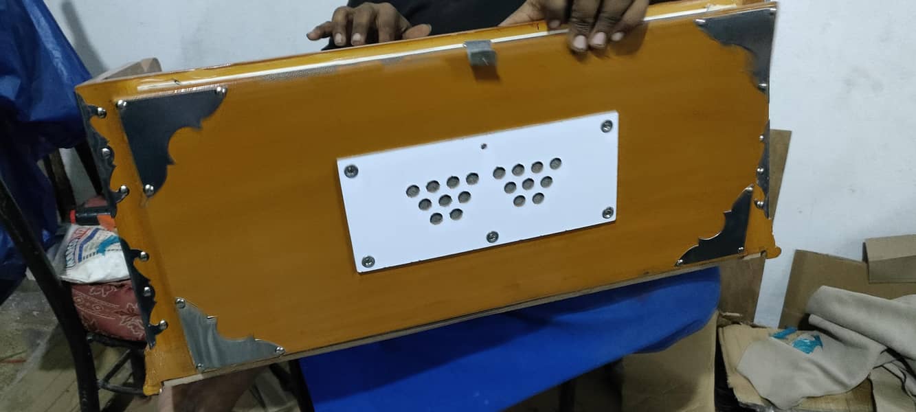 Harmonium 1