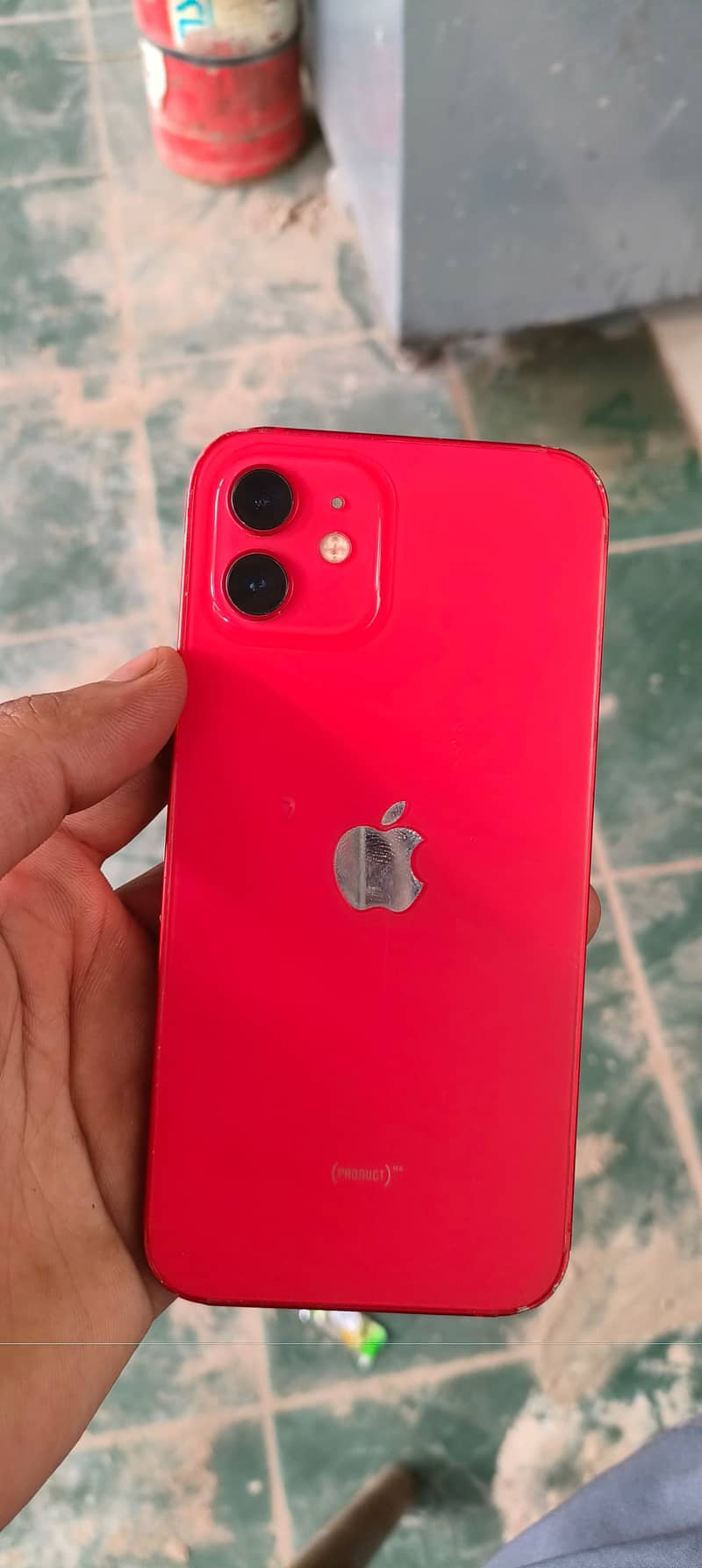 Apple iPhone 12 4
