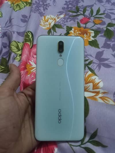 OPPO F11 8+256 GB ha exchange posibal
