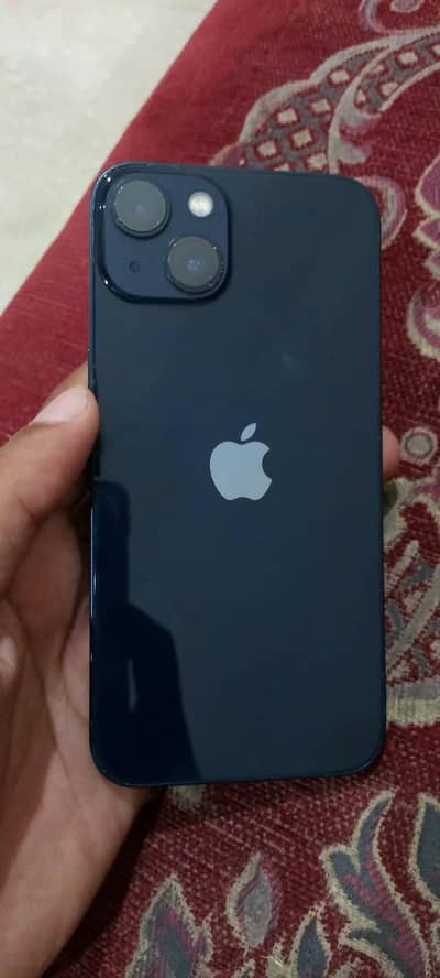 Apple iPhone 13