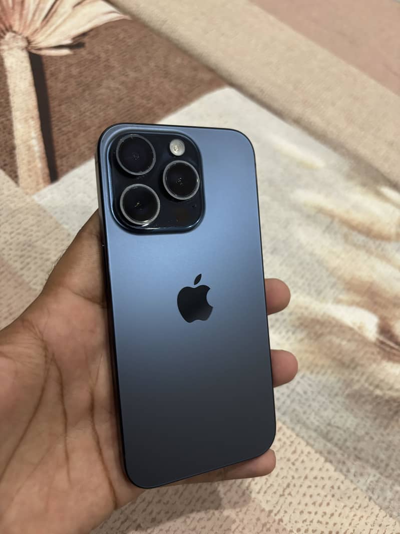 Apple iPhone 15 Pro 3