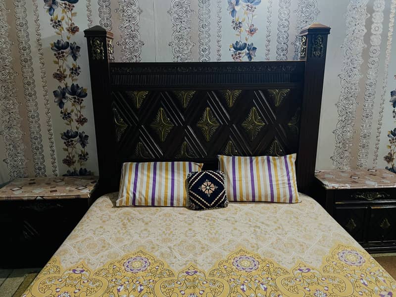 Bed side table 0