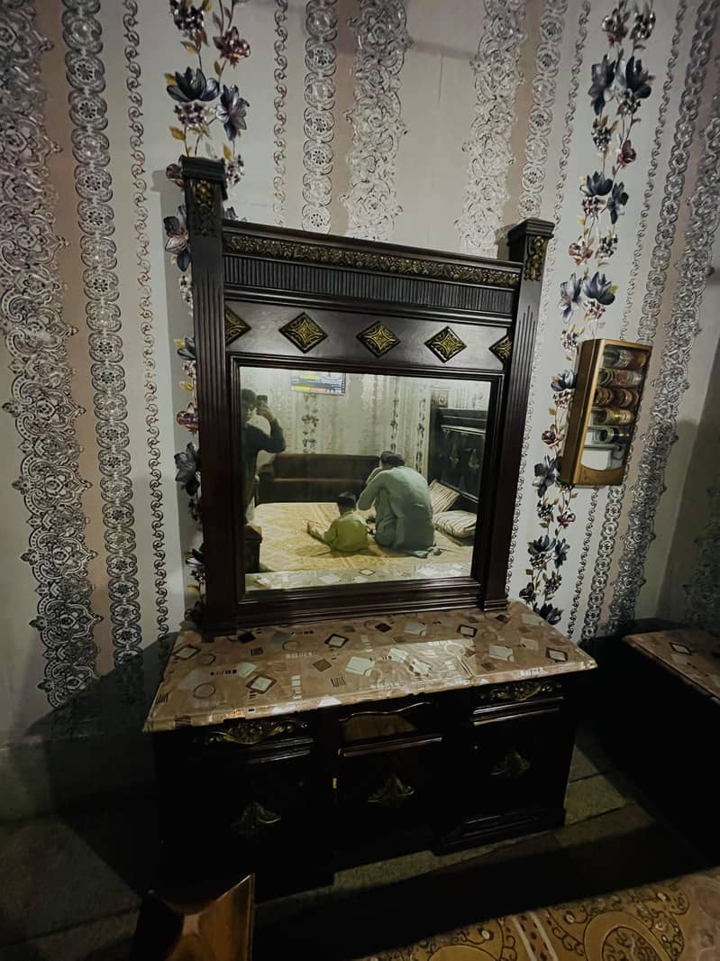 Bed side table 7