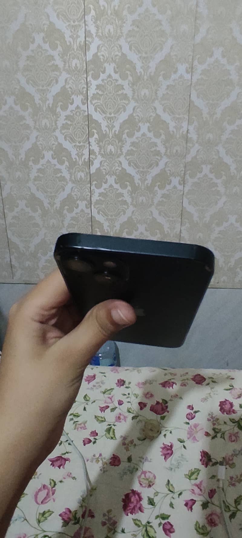 Apple iPhone 13 2
