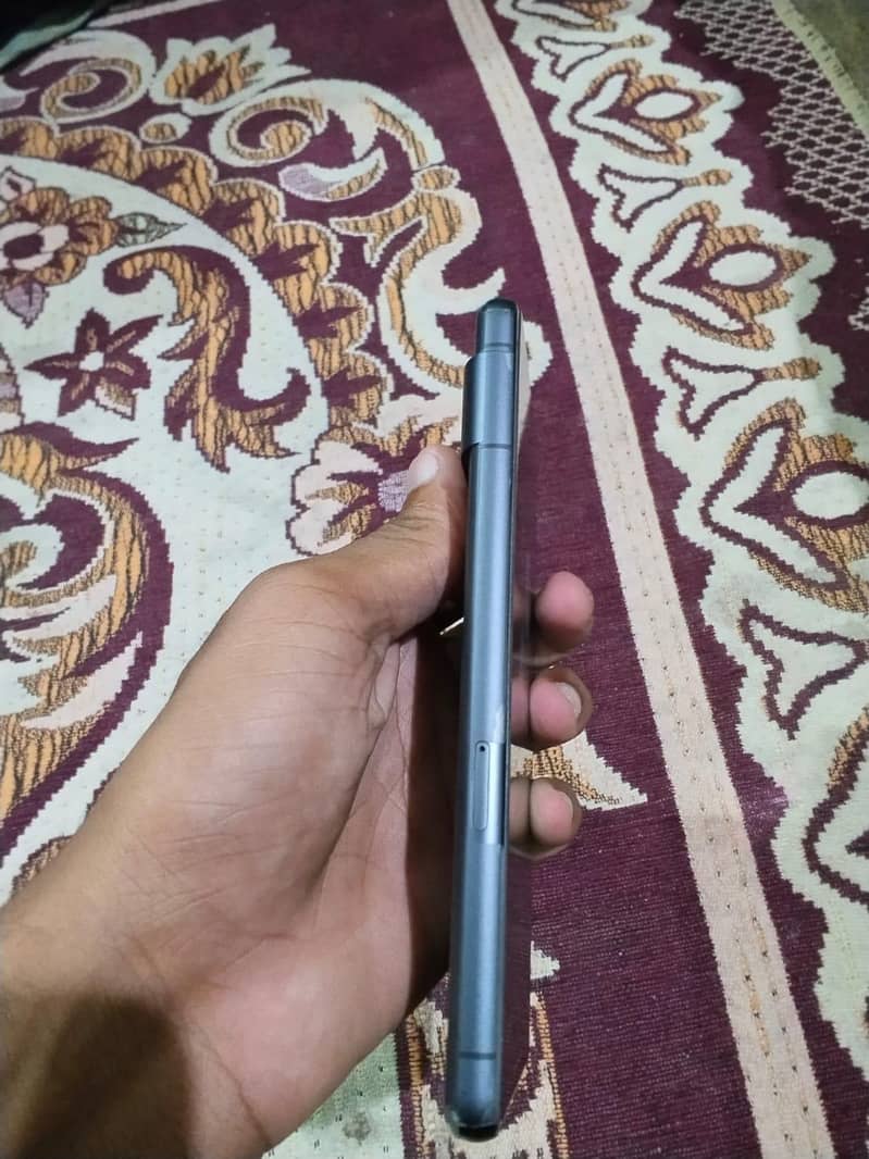 Google Pixel 7 4