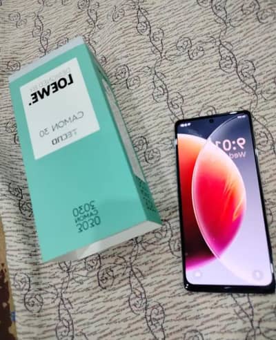 Tecno CAMON 30