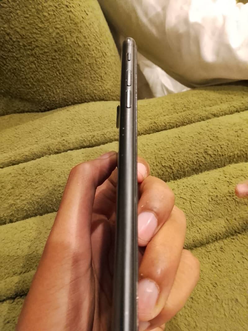 Apple iPhone 7 Plus 1
