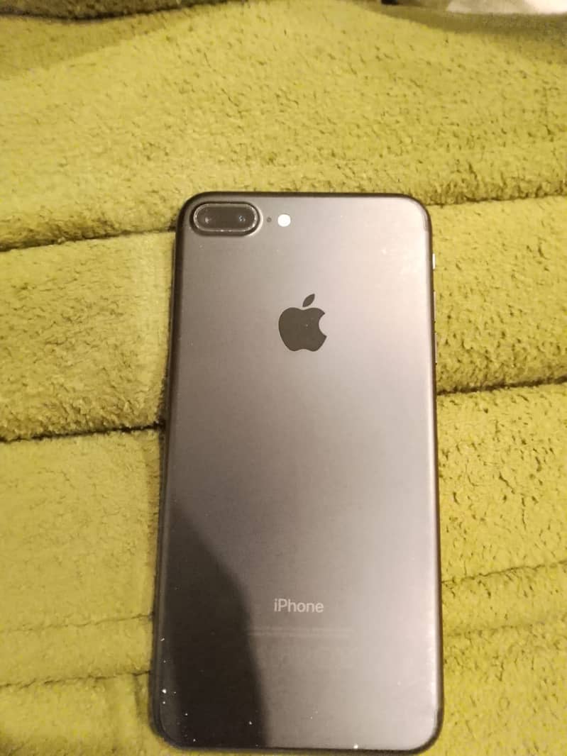 Apple iPhone 7 Plus 4