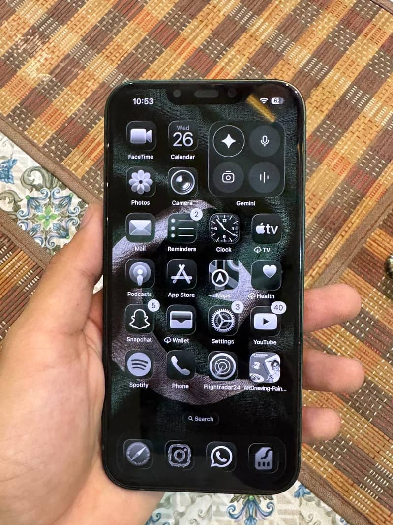 Apple iPhone 13 1