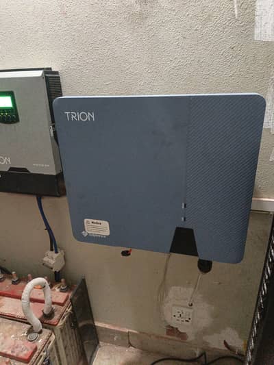 10 kva almost new Knox inverter ip65 used for 5 days only