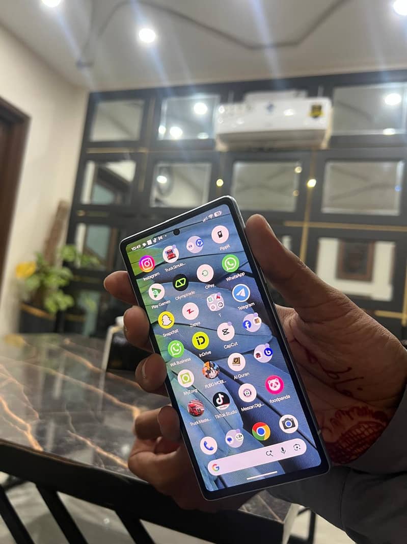 Google Pixel 7a 1