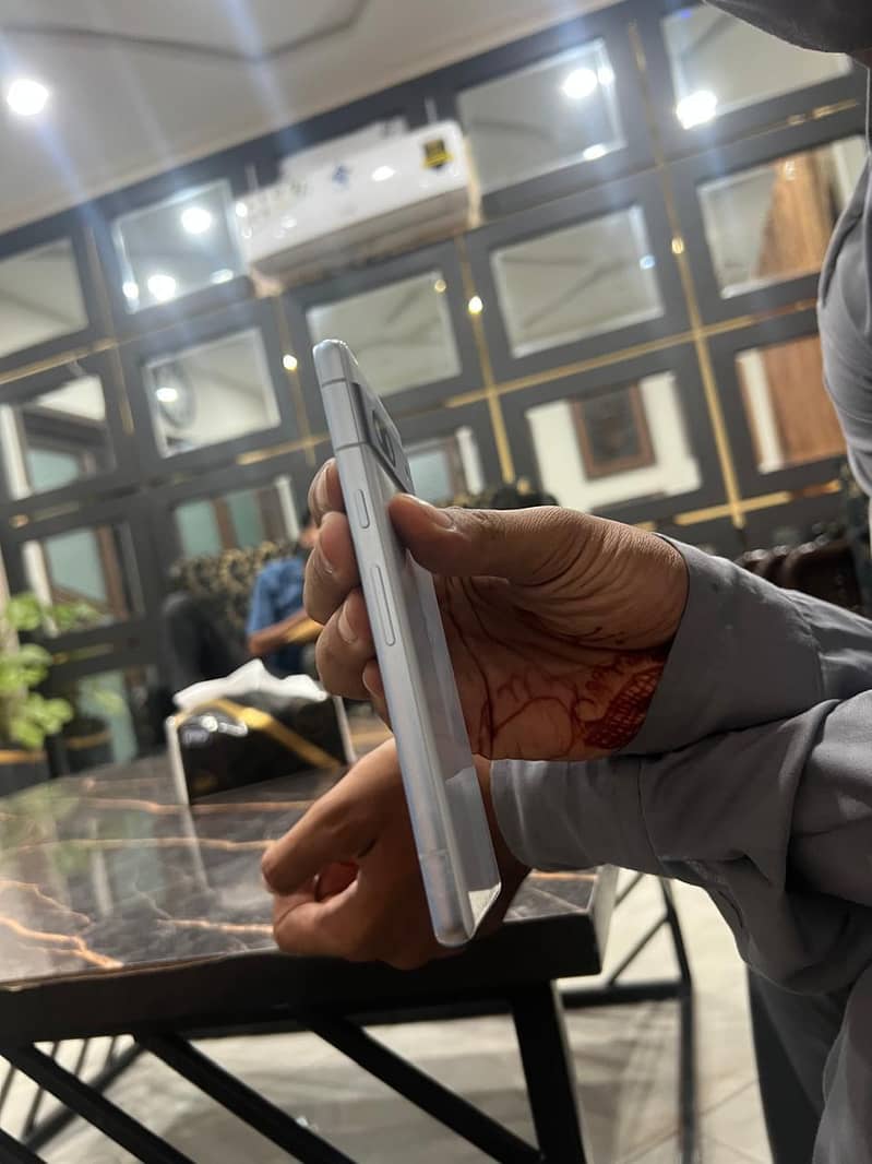 Google Pixel 7a 3