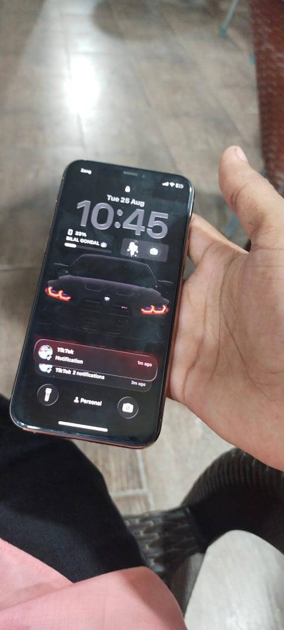 Apple iPhone 11 Pro 2