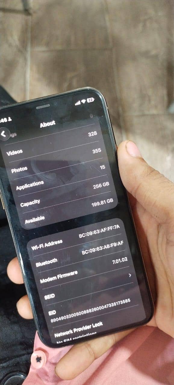 Apple iPhone 11 Pro 6