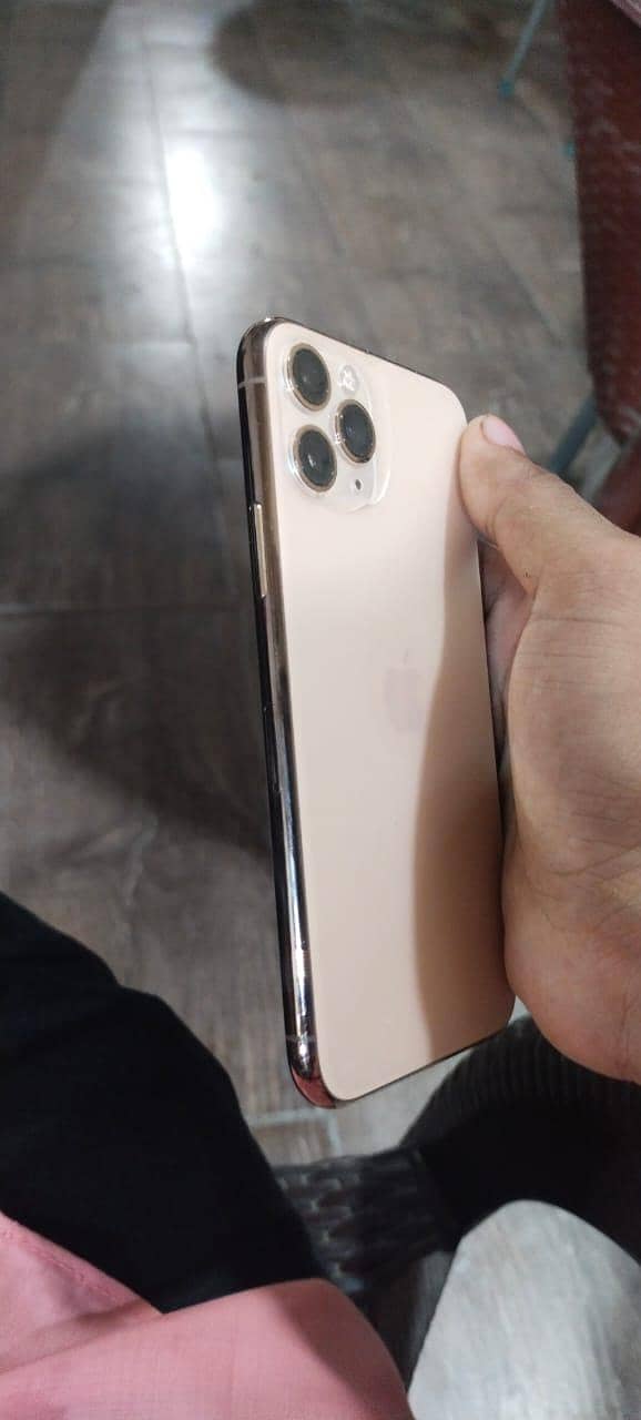 Apple iPhone 11 Pro 8