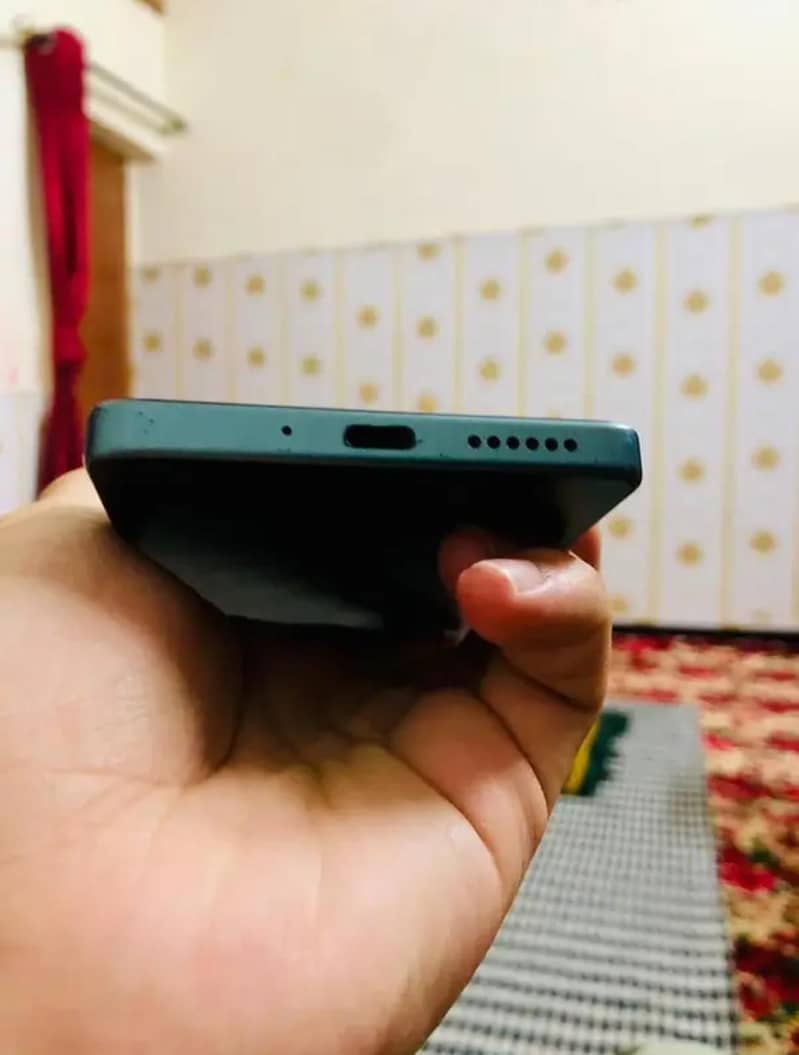 Xiaomi Redmi Note 13 Pro 4