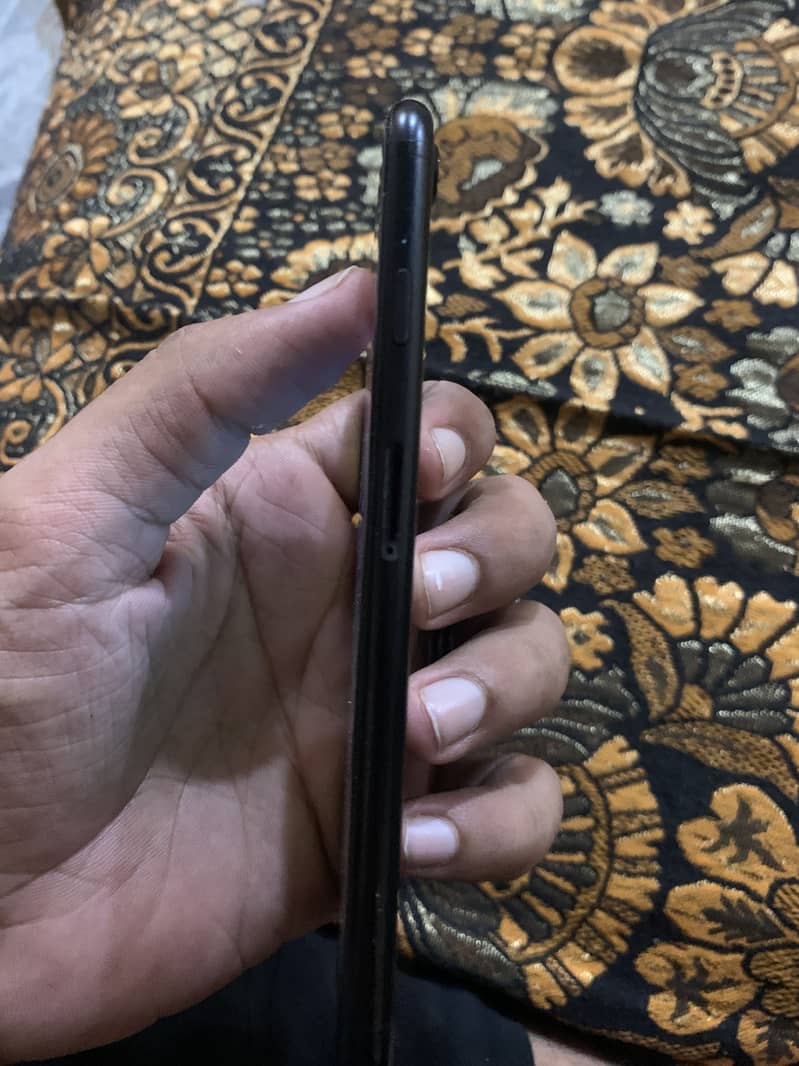 Apple iPhone 7 5