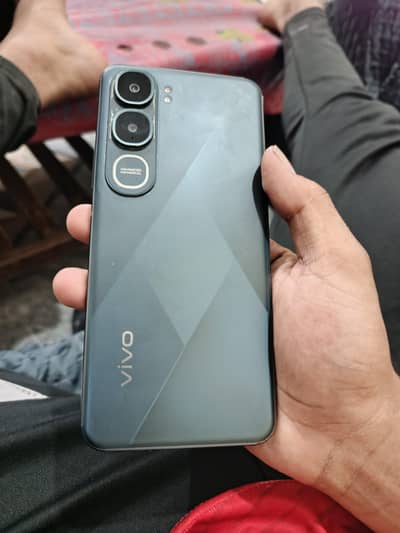 Vivo Y21