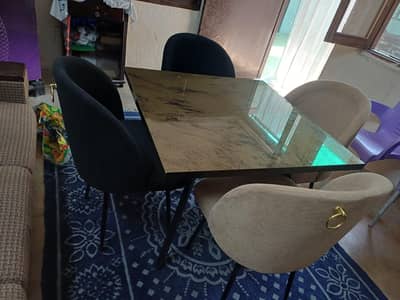 dining table with 4 chairs