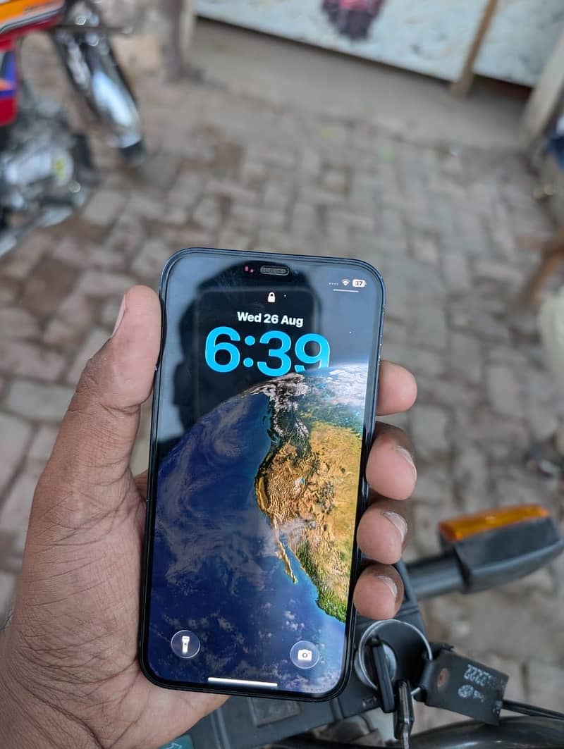 Apple iPhone 12 5