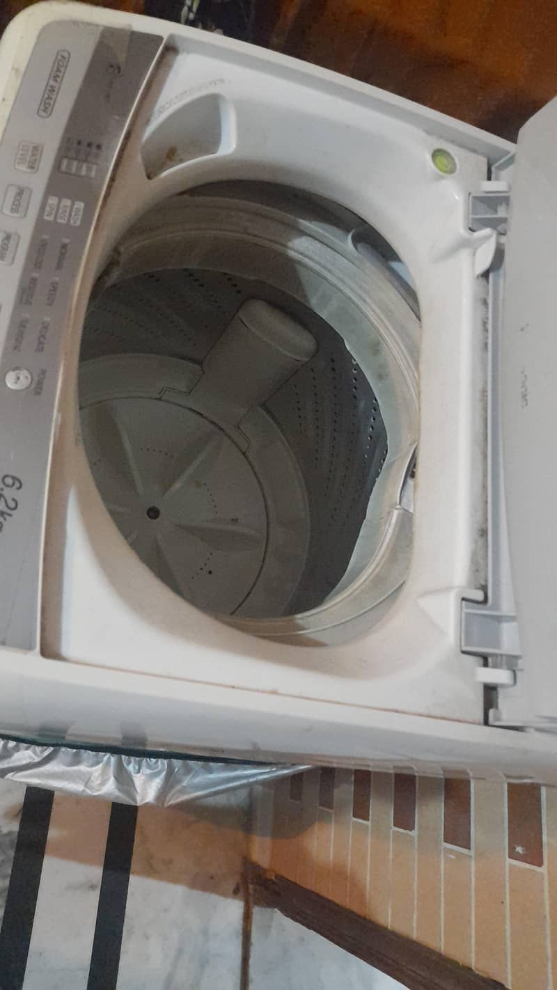 selling Automatic machine A1 condition. 2